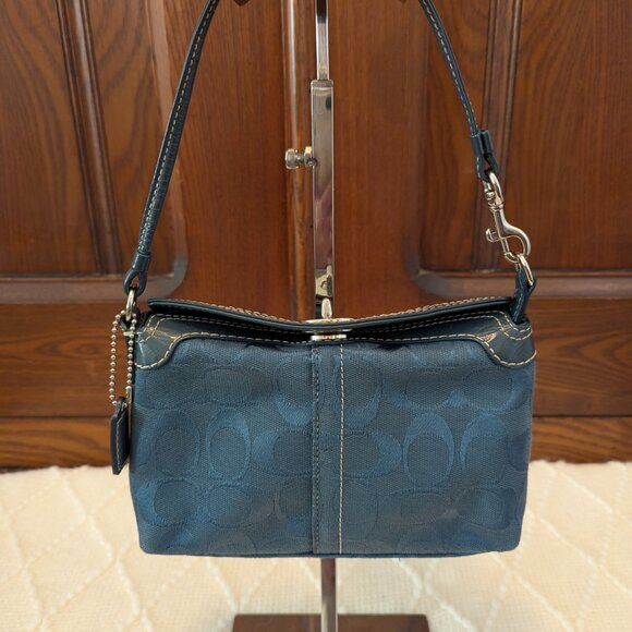 Coach Turnlock Blue Wristlet Mini bag - Picture 3 of 10